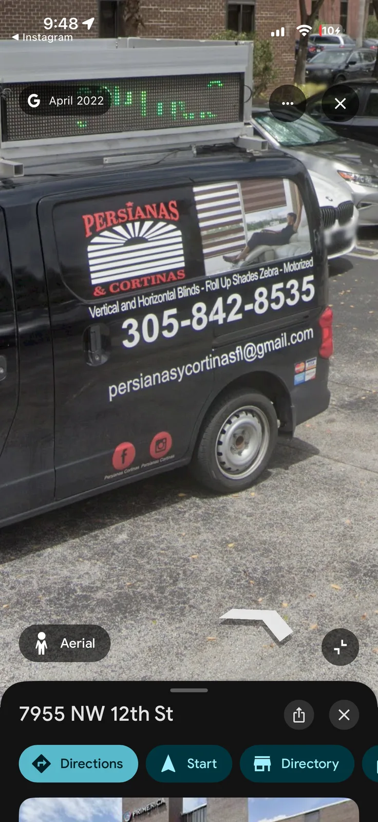 Black Persianas y Cortinas van advertising custom blinds and motorized shades